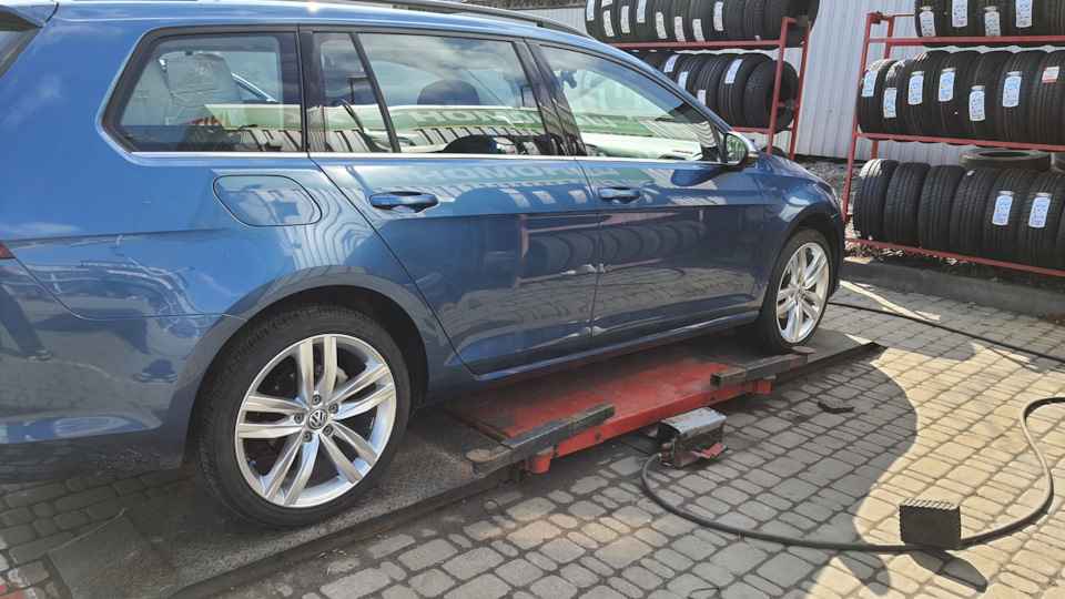 Фото в бортжурнале Volkswagen Golf Variant (Mk7)