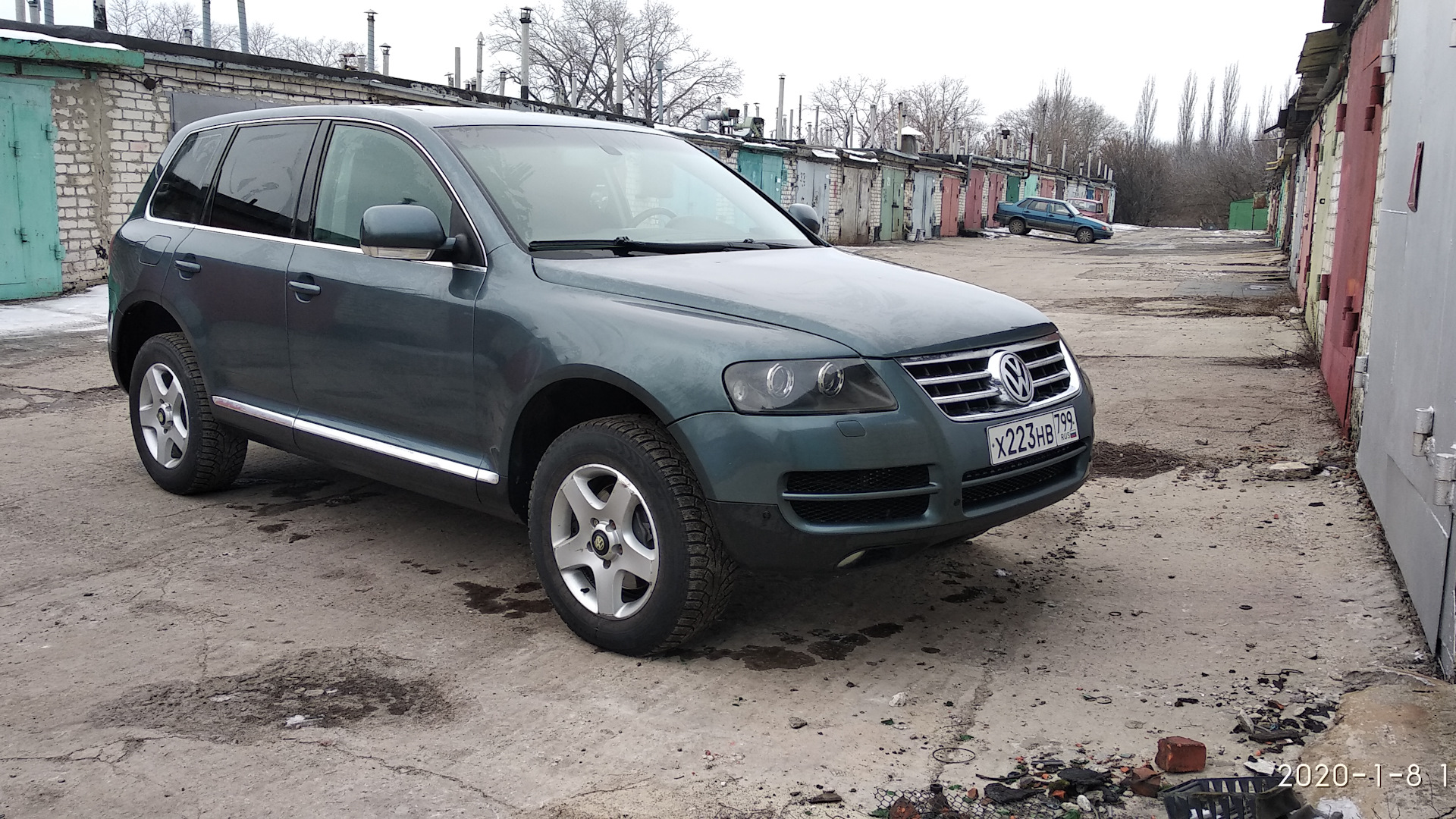 Внедорожник курск. Volkswagen Touareg 2003 зелёный. Туарег 2003. Touareg 2003.