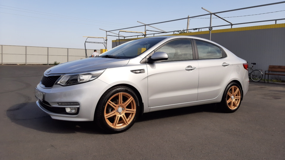 KIA Rio on GOLDEN D17 WHEELS