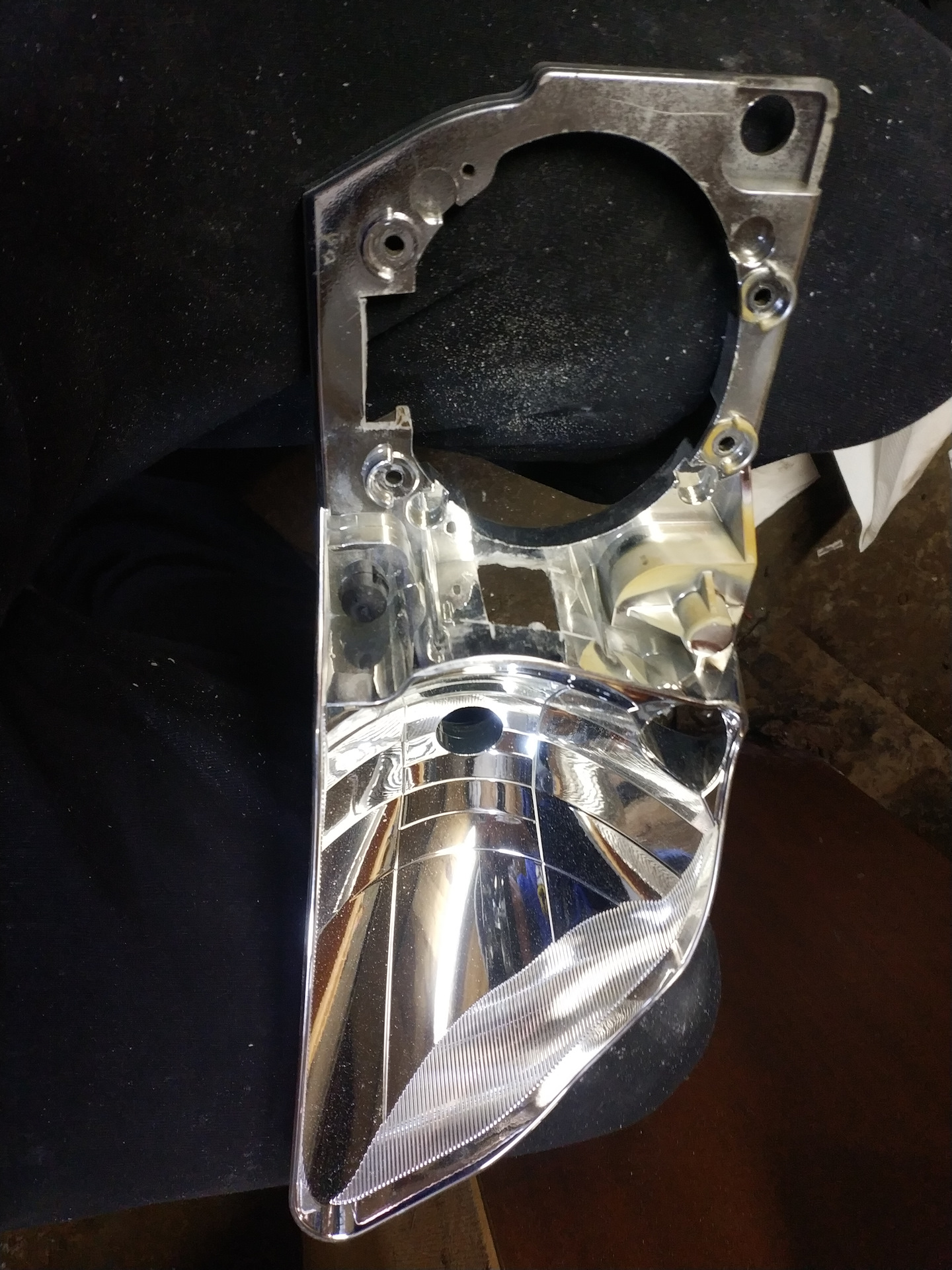 Замена штатных галогеновых линз на биксеноновые от нисан теана — Subaru ...