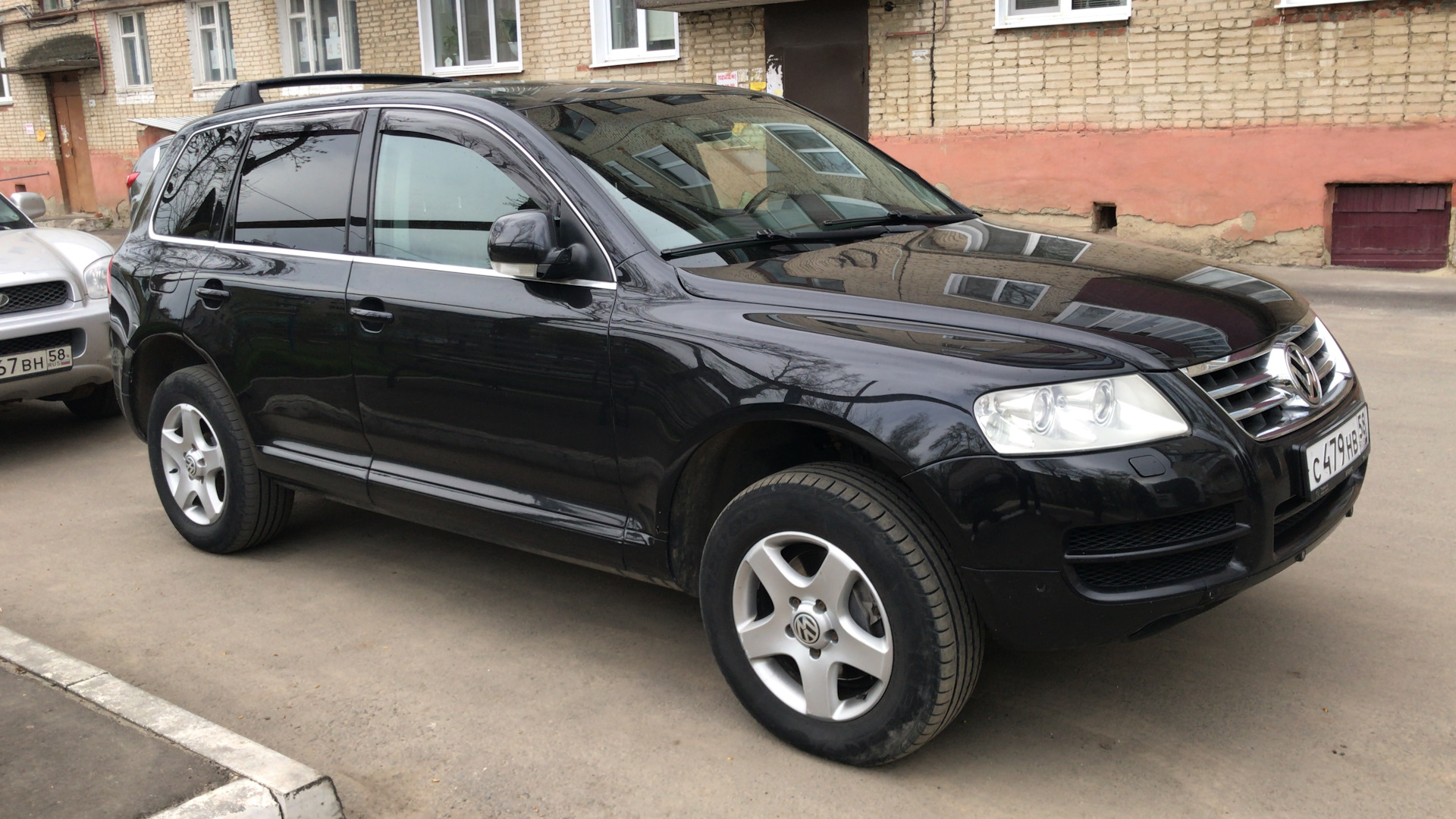 Volkswagen Touareg (1G) 3.2 бензиновый 2003 | Пушка а не машина на DRIVE2