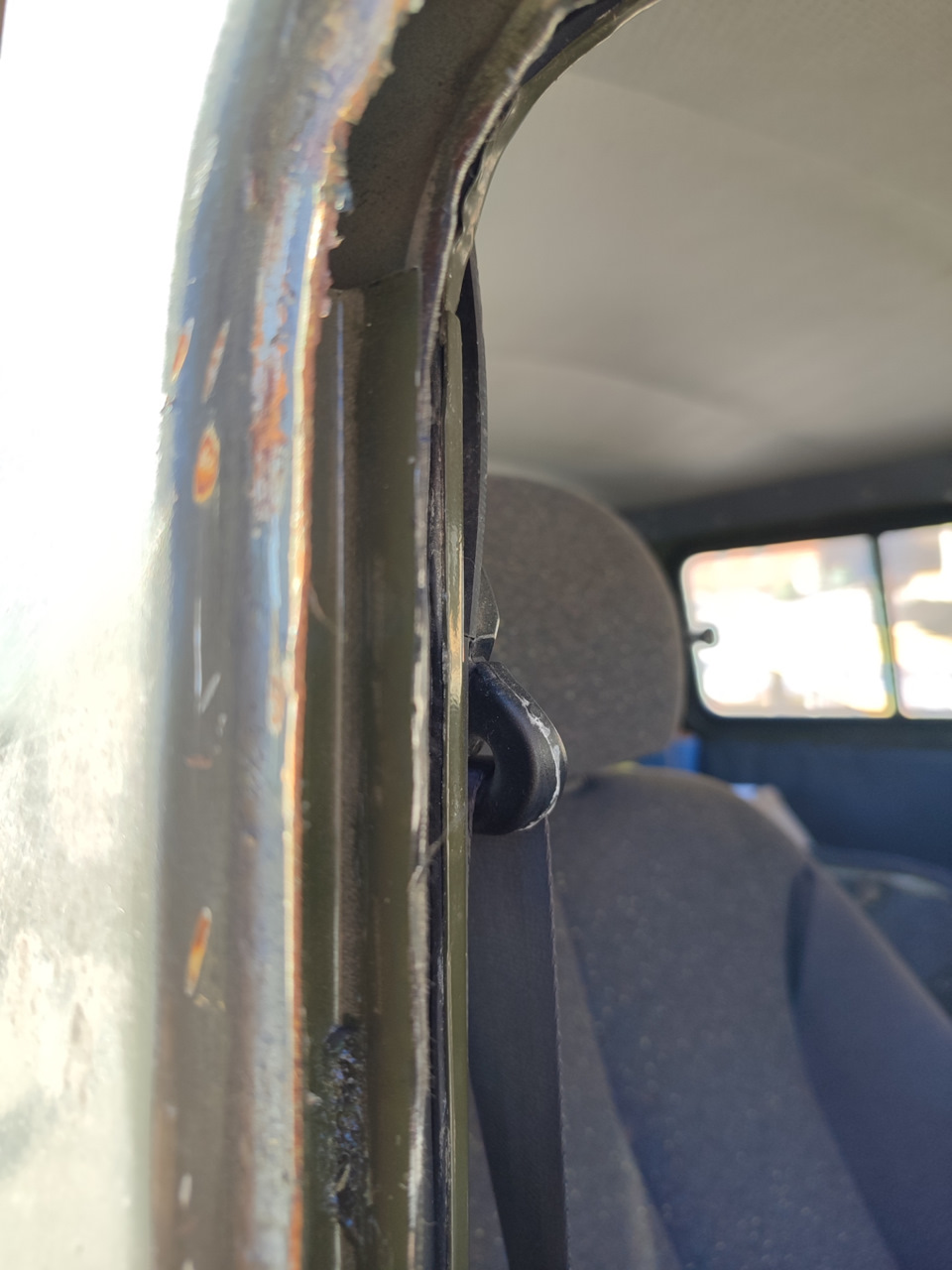 Уплотнители передних окон от газели на буханку. — УАЗ 39094, 2,7 л ...