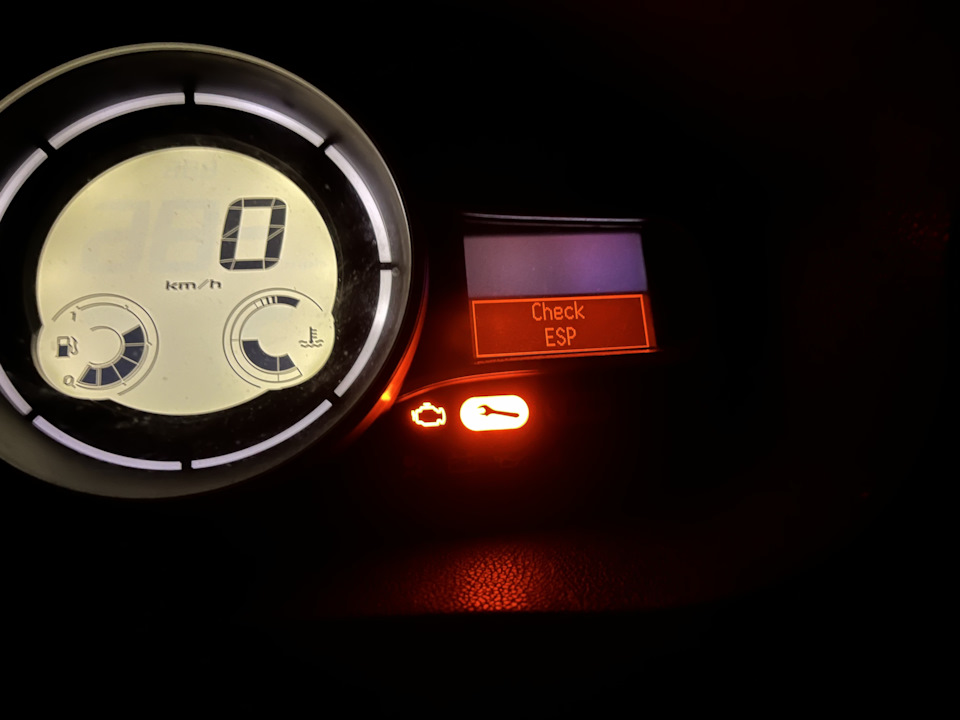 Сheck anti pollution system check injection system — Renault Megane III, 1,5 л, 2010 года