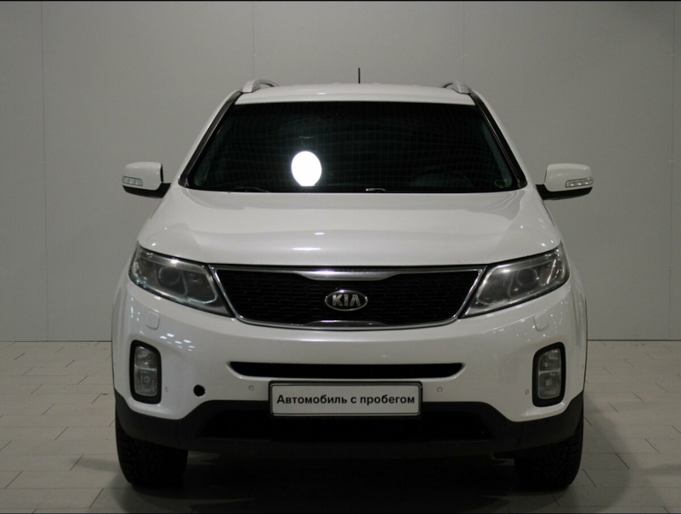 Авто с пробега кия соренто. Соренто 2 Рестайлинг. Kia Sorento II Рестайлинг. Kia Sorento 2 Restyling. Kia Sorento 2 Рестайлинг 2016.