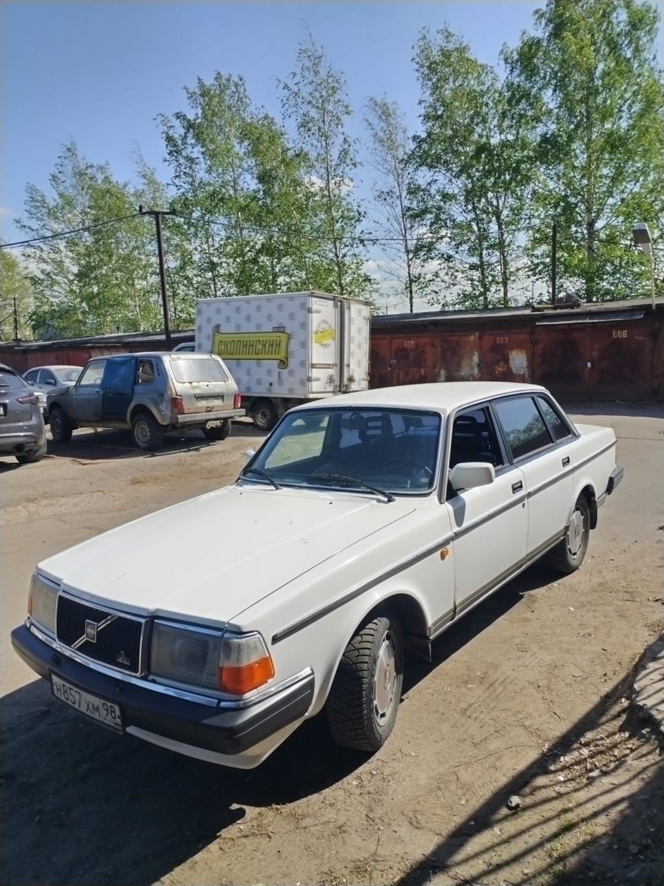 Спб — Тверь — Москва — Volvo 240, 2,3 л, 1989 года | покупка машины | DRIVE2