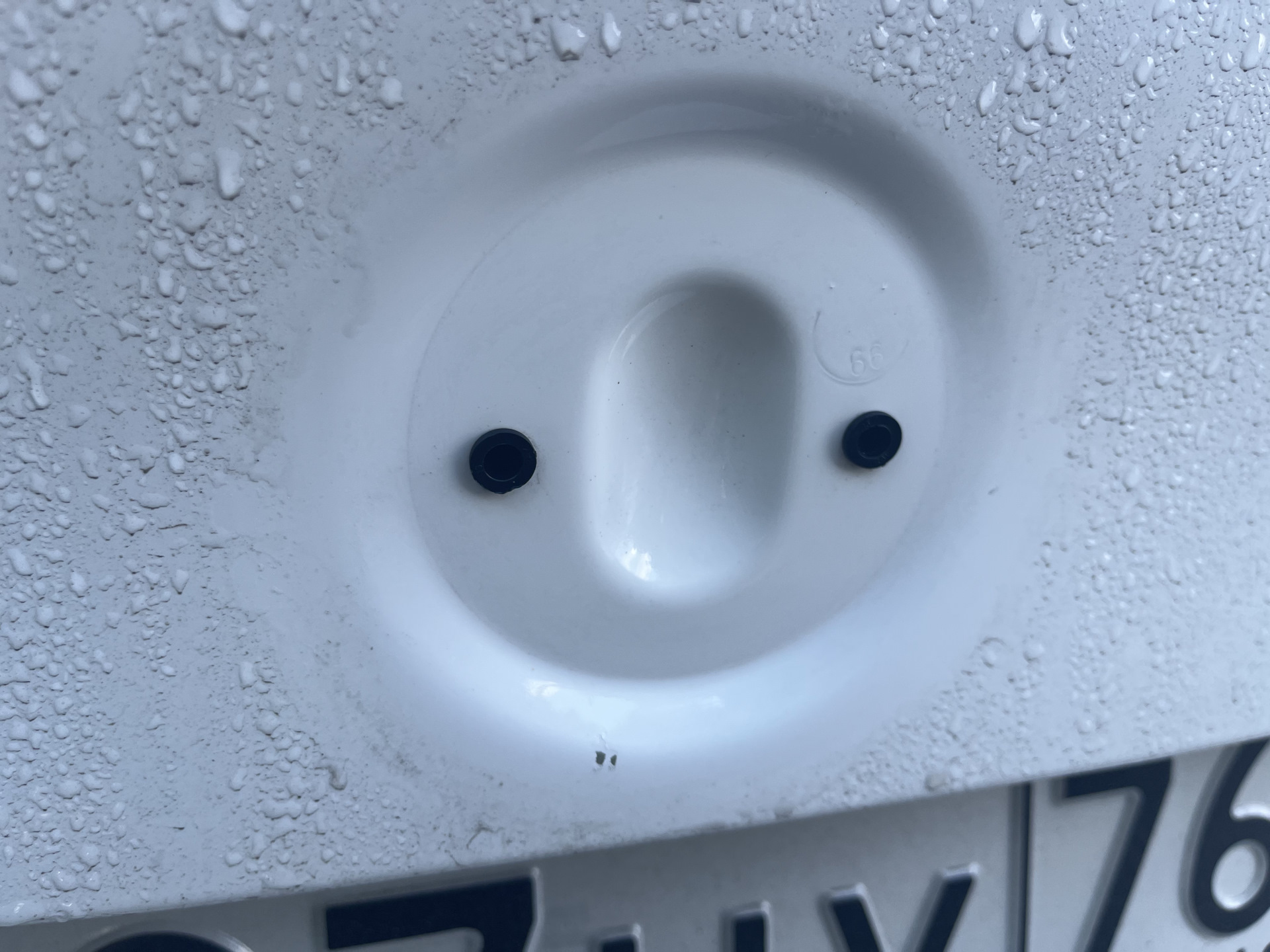 Китайские эмблемы BMW — BMW 5 series (F10), 2 л, 2012 года | просто так ...