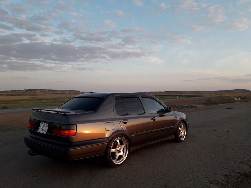 VW Vento vr6 2 8