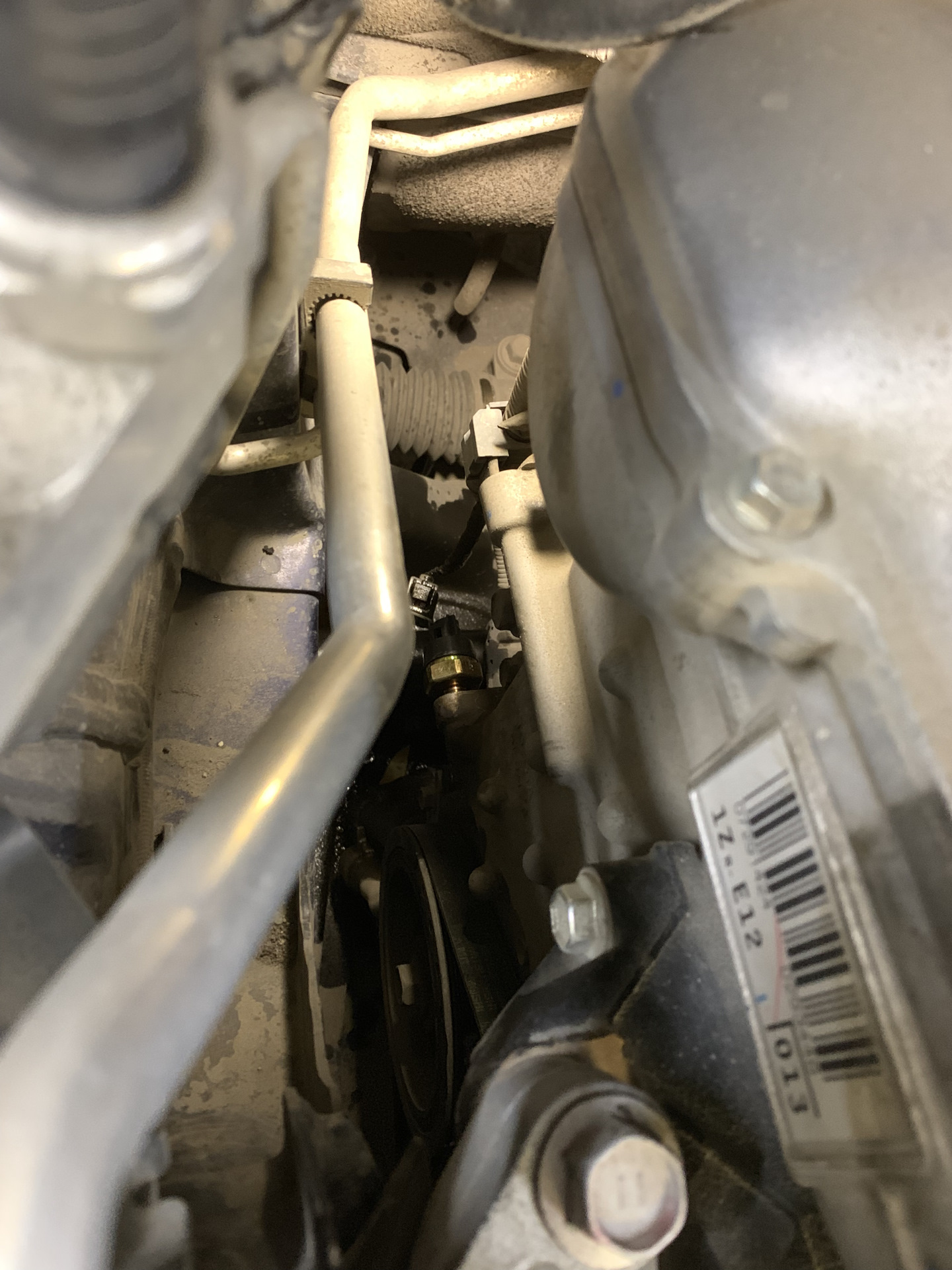 Замена датчика давления масла — Toyota Corolla (140/150), 1,6 л, 2008 ...
