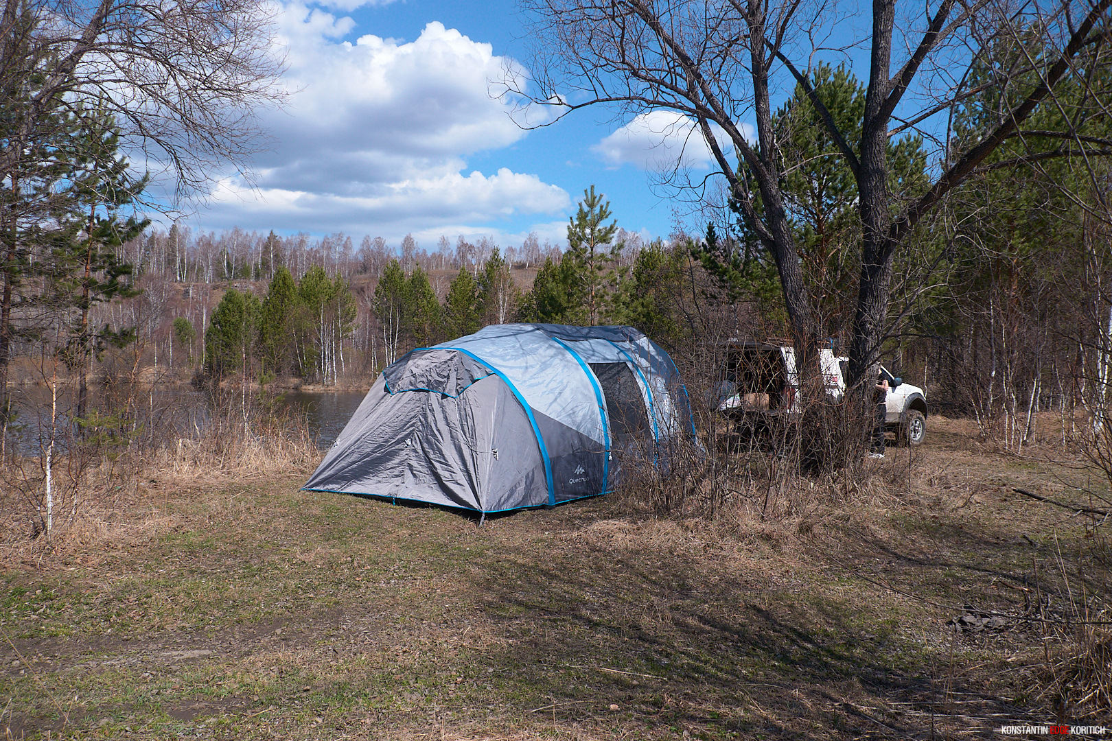 Палатка мир кемпинг. Quechua Air seconds Family 6.3 XL. Палатка с надувными дугами. Палатка с надувными дугами на 6 человек.