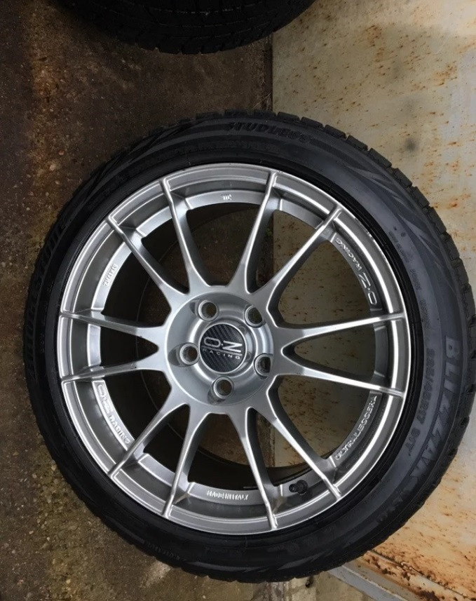 Диск 225. Oz Ultraleggera r17. 225 45 R17 7.5j Ultraleggera. 225/45 R17 8j.