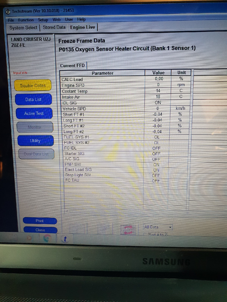 Фото в бортжурнале Toyota Land Cruiser 100. Запчасти на фото: 1010018, Z1453, PQ135