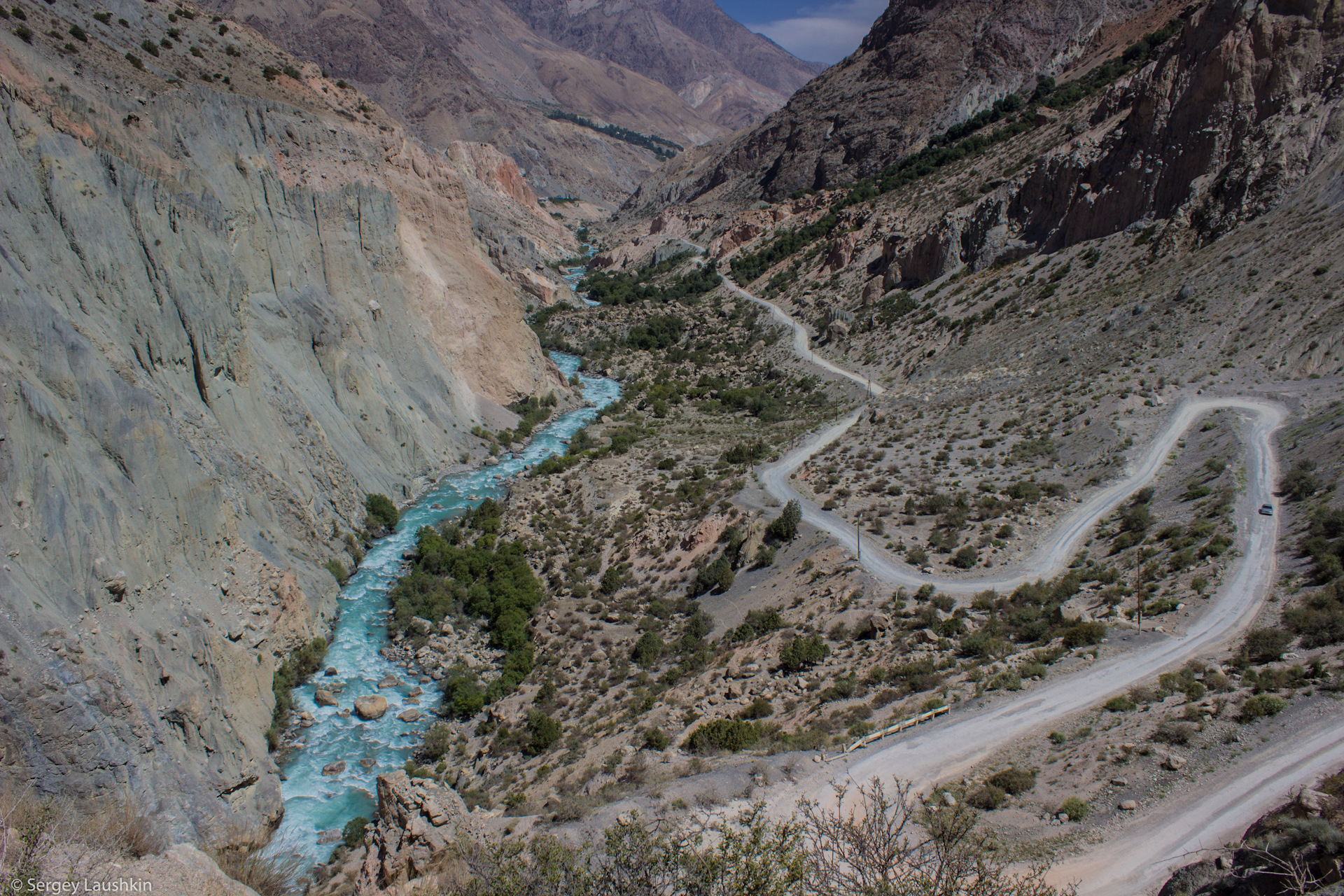 Дорога на оз Искандеркуль Таджикистан