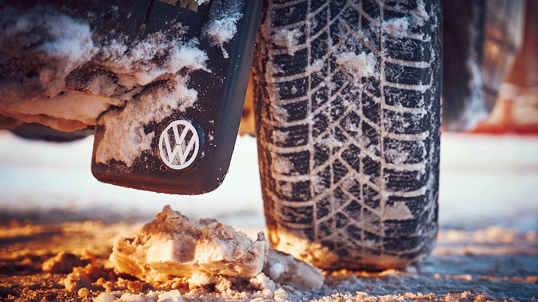 Оригинальные брызговики на фронт. — Volkswagen Passat Variant (B4), 1,9 ...