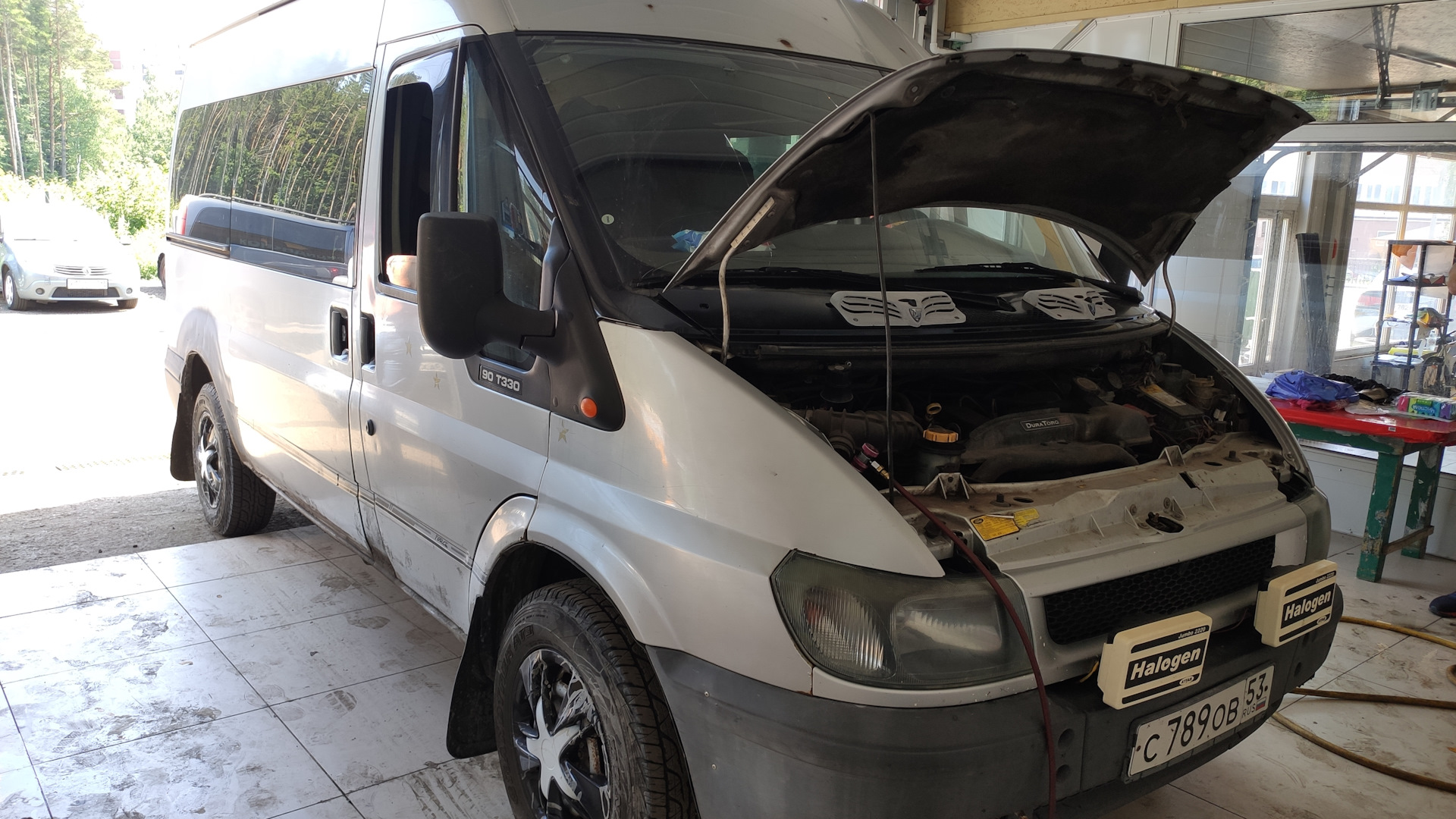 Замена блока дроссельной заслонки Ford Transit IV