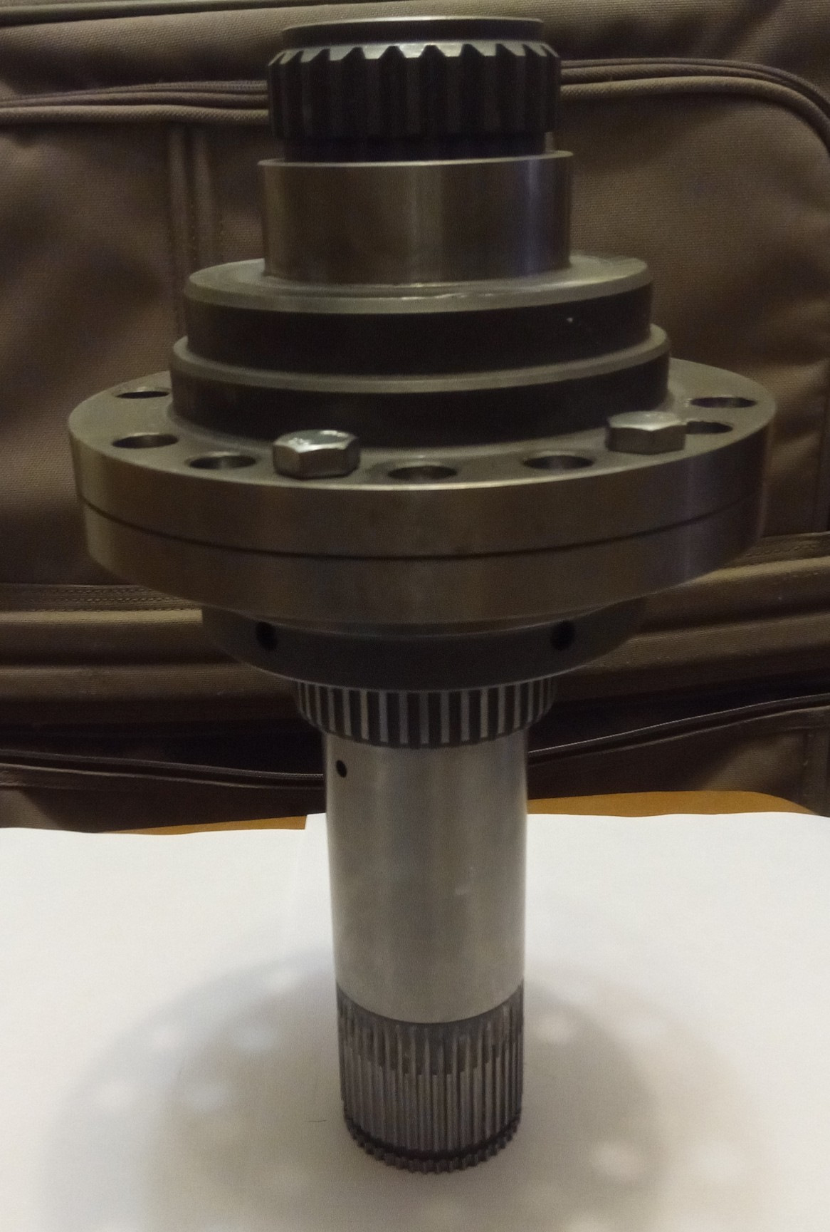 межосевой дифференциал ленд крузер 200. задний редуктор фрилендер 2. тойота ленд крузер 100 система полного привода.