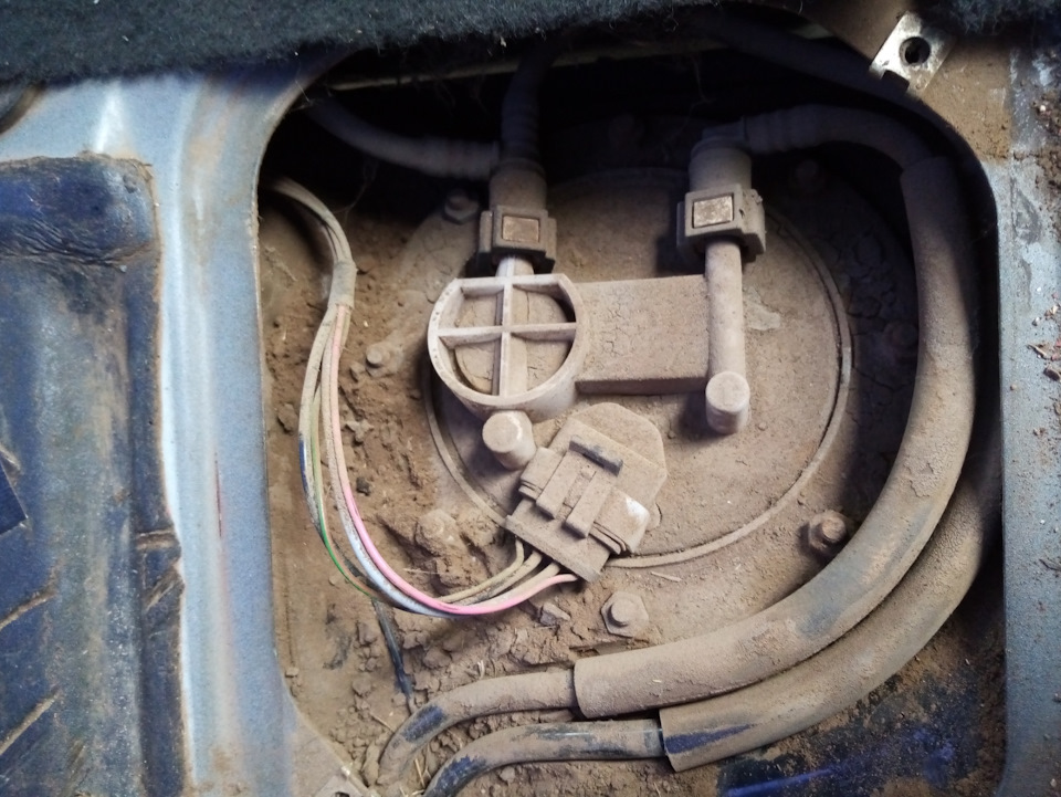 Замена сетки в баке и сюрприз или не досмотрел когда покупал — Lada ...