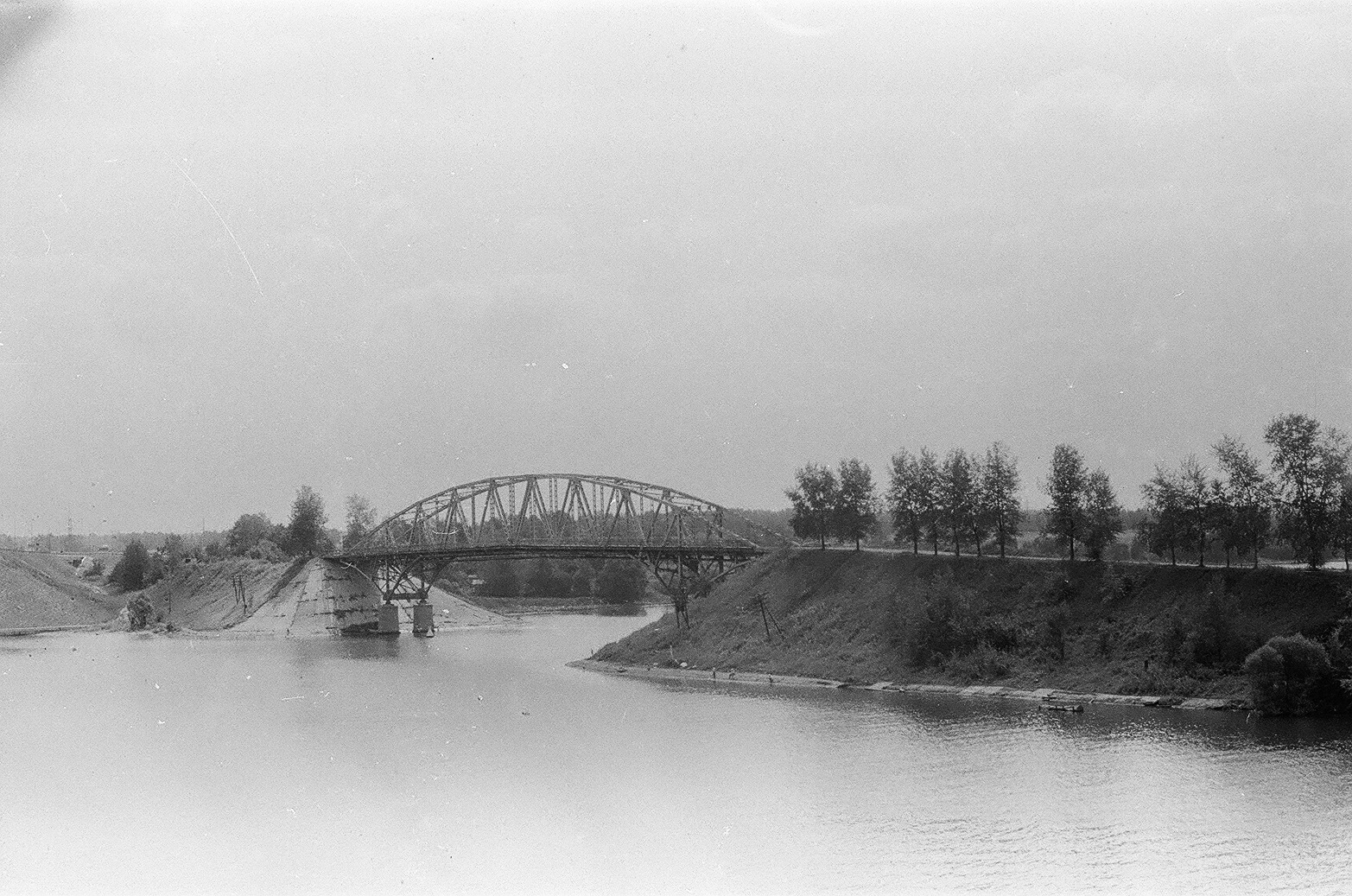 Хлебниковский мост через канал имени Москвы