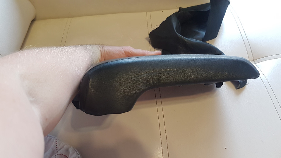 Перетяжка подлокотника кожей — DRIVE2