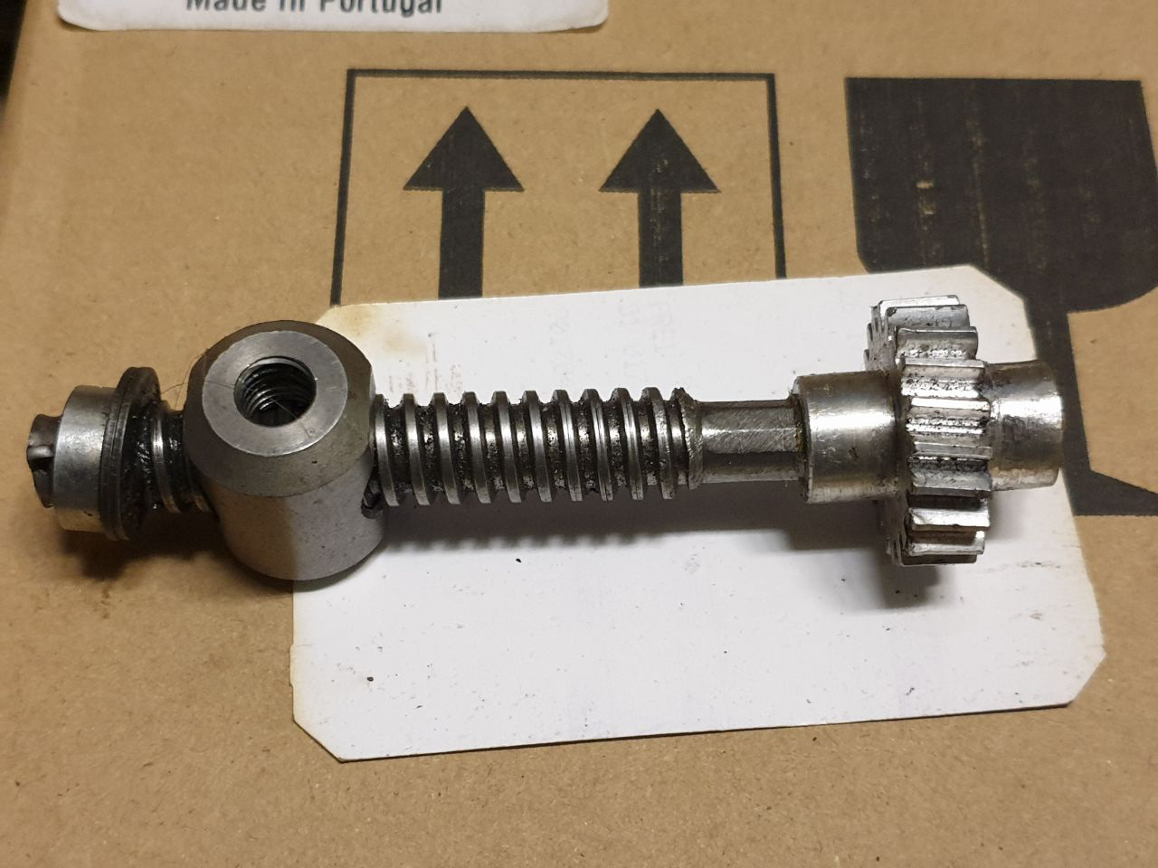 Замена шестеренки привода сидения Jaguar X Type или как не нужно делать ...