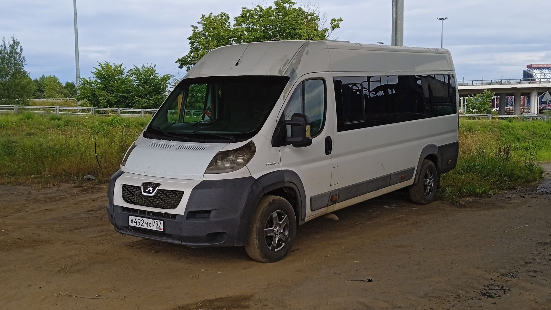 Мерседес истана. Мерседес спринтер 016. Форд транзит 2013г. Микроавтобусы категории д. Мерседес истана микроавтобус 2001.