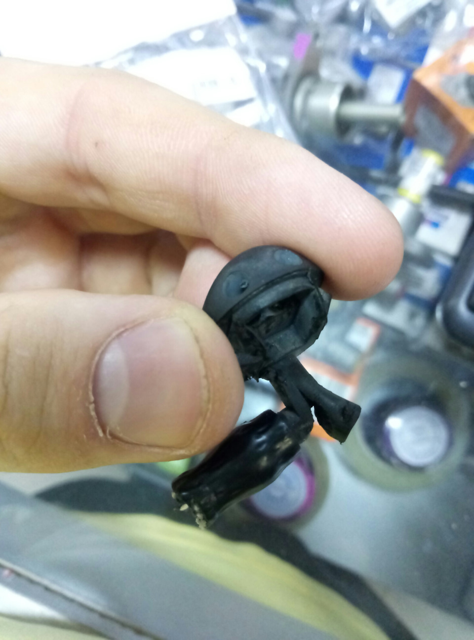 Форсунки омывателя от нексии — Opel Vectra B, 1,8 л, 1998 года | своими ...