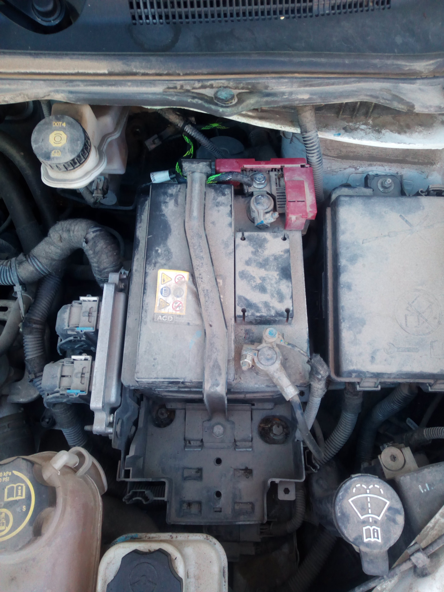 крепление акб шевроле кобальт. аккумулятор на шевроле cobalt. Chevrolet cobalt 2013 аккумулятор. Chevrolet cobalt аккумулятор. Chevrolet cobalt 2013 аккумулятор.