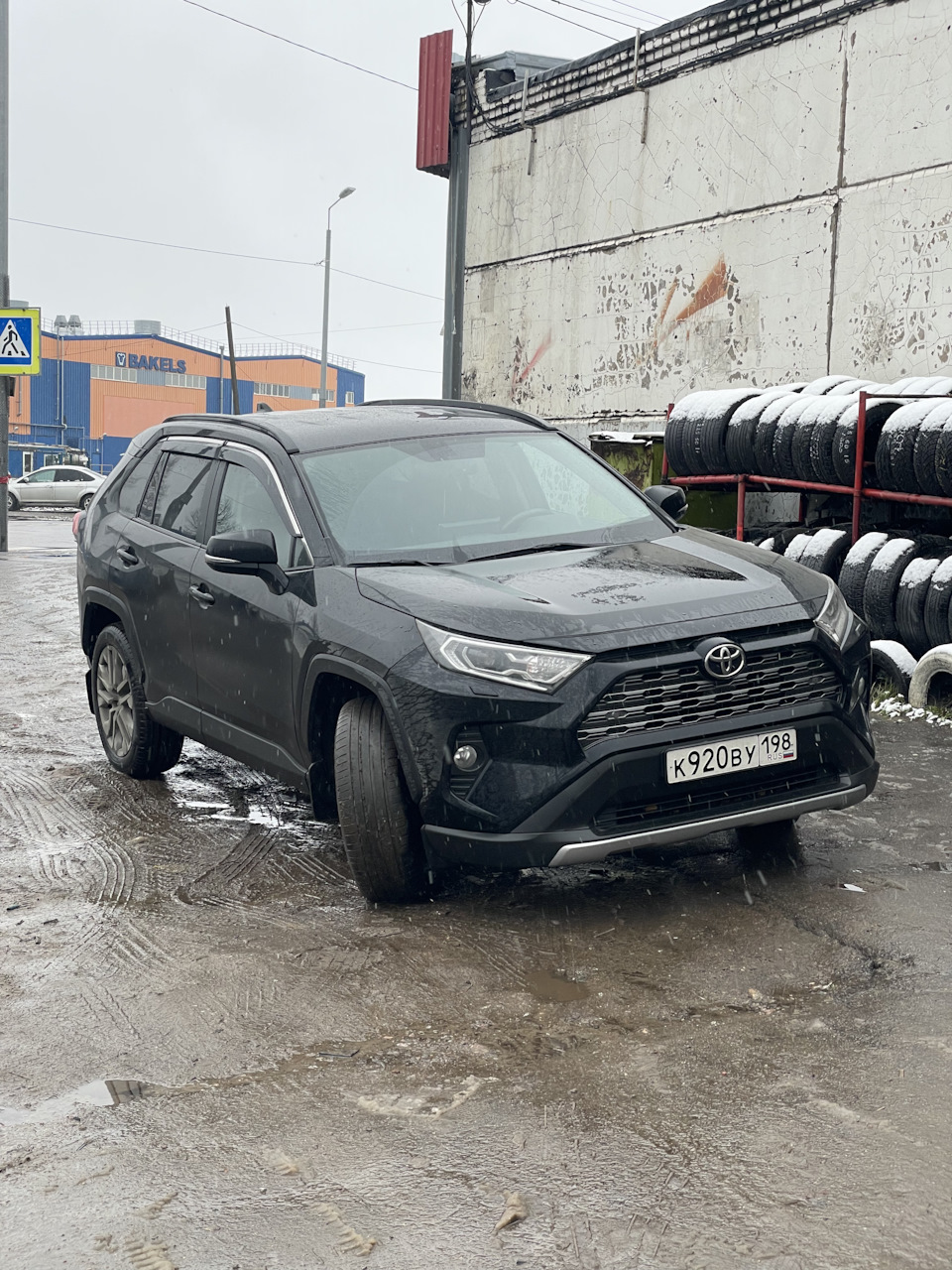 Не долго музыка играла, не долго Рафик танцевал — Toyota RAV4 (5G), 2,5 л,  2021 года | продажа машины | DRIVE2