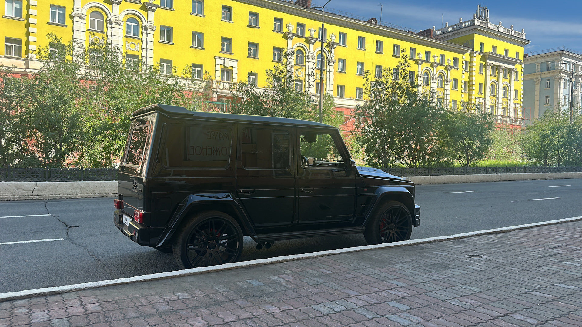 Mercedes-Benz G 63 AMG 5.5 бензиновый 2016 | BRABUS 700 на DRIVE2