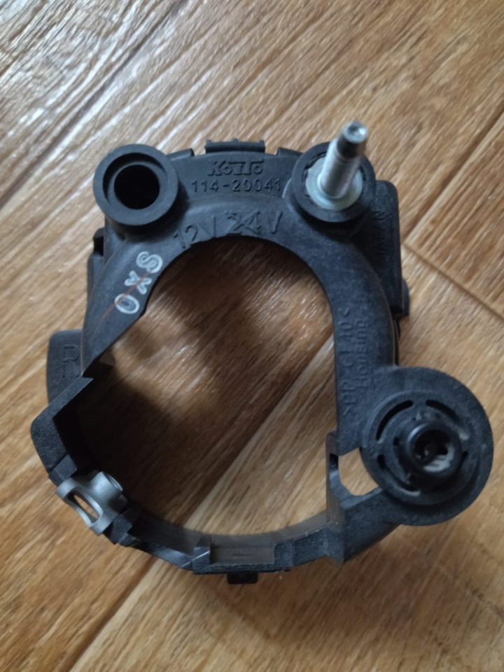 Кронштейн противотуманной фары Subaru Forester/Impreza на Subaru ...
