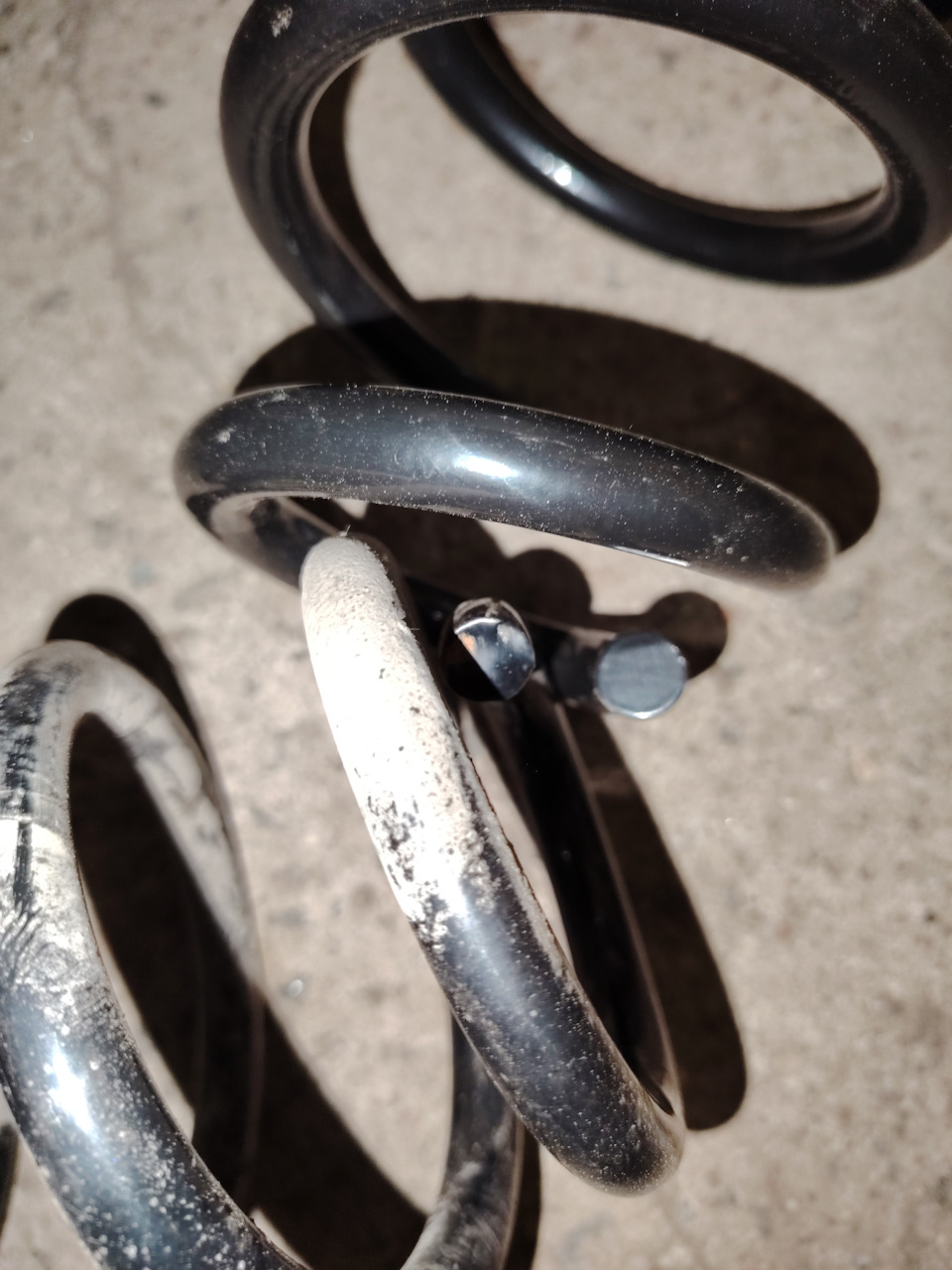 Разница в толщине витков 1,5 мм — Chery Tiggo 7