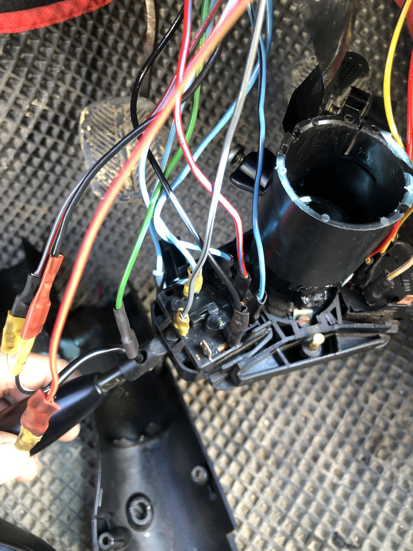 Подрулевые переключатели от Нексии в 2106 — Lada 21065, 1,6 л, 1993 ...