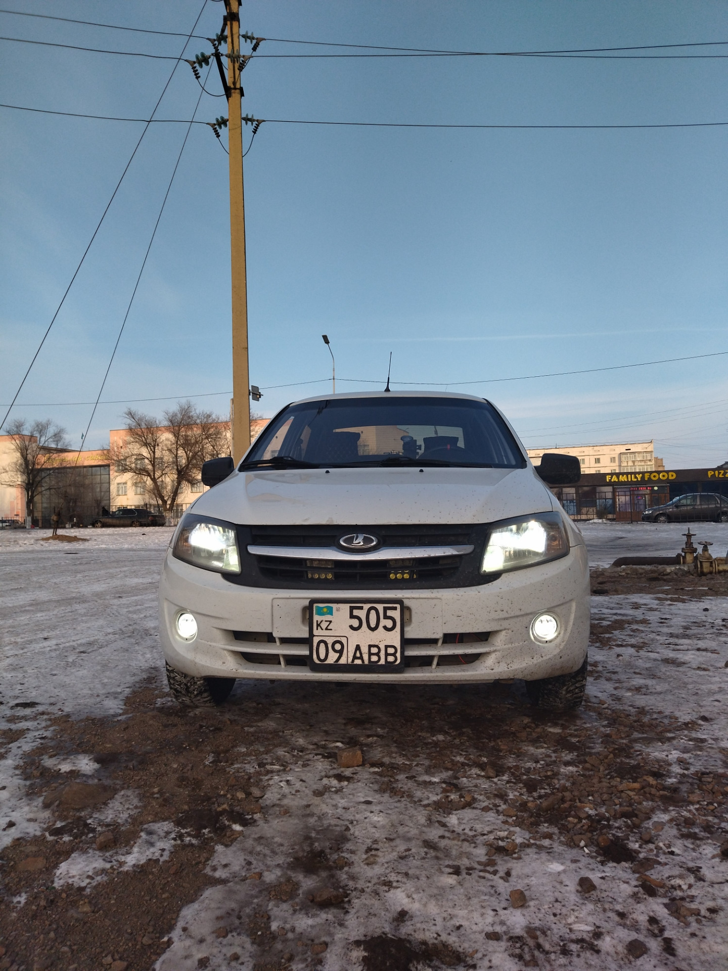 Поставил лед туманки на гранту — Lada Гранта (1G), 1,6 л, 2013 года ...
