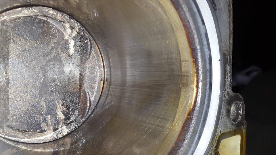 задиры в цилиндрах хендай Ix35 что делать