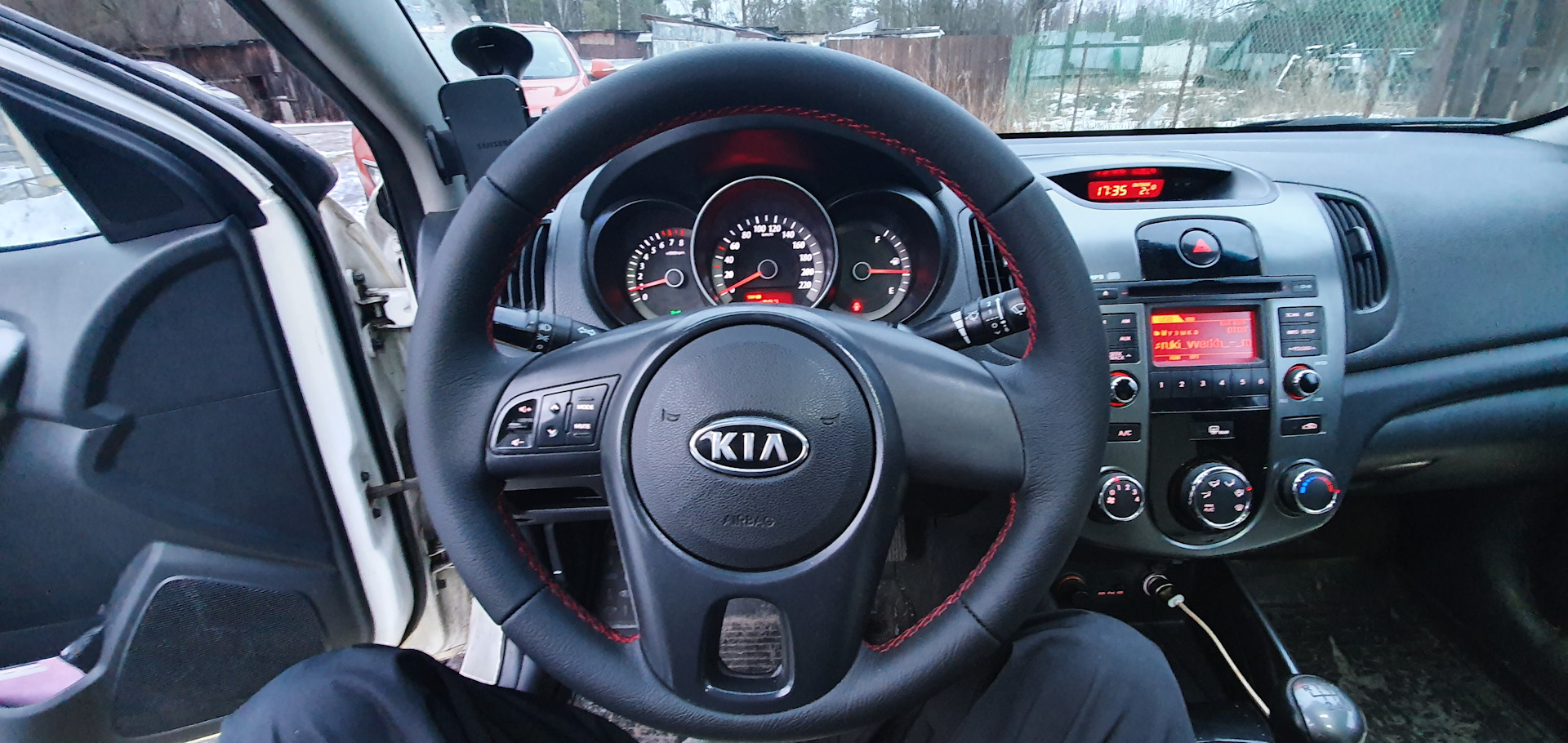 Киа серато как снять руль Пробег 507000км. Перетяжка руля в кожу - KIA Cerato (2G), 1,6 л, 2011 года стайл