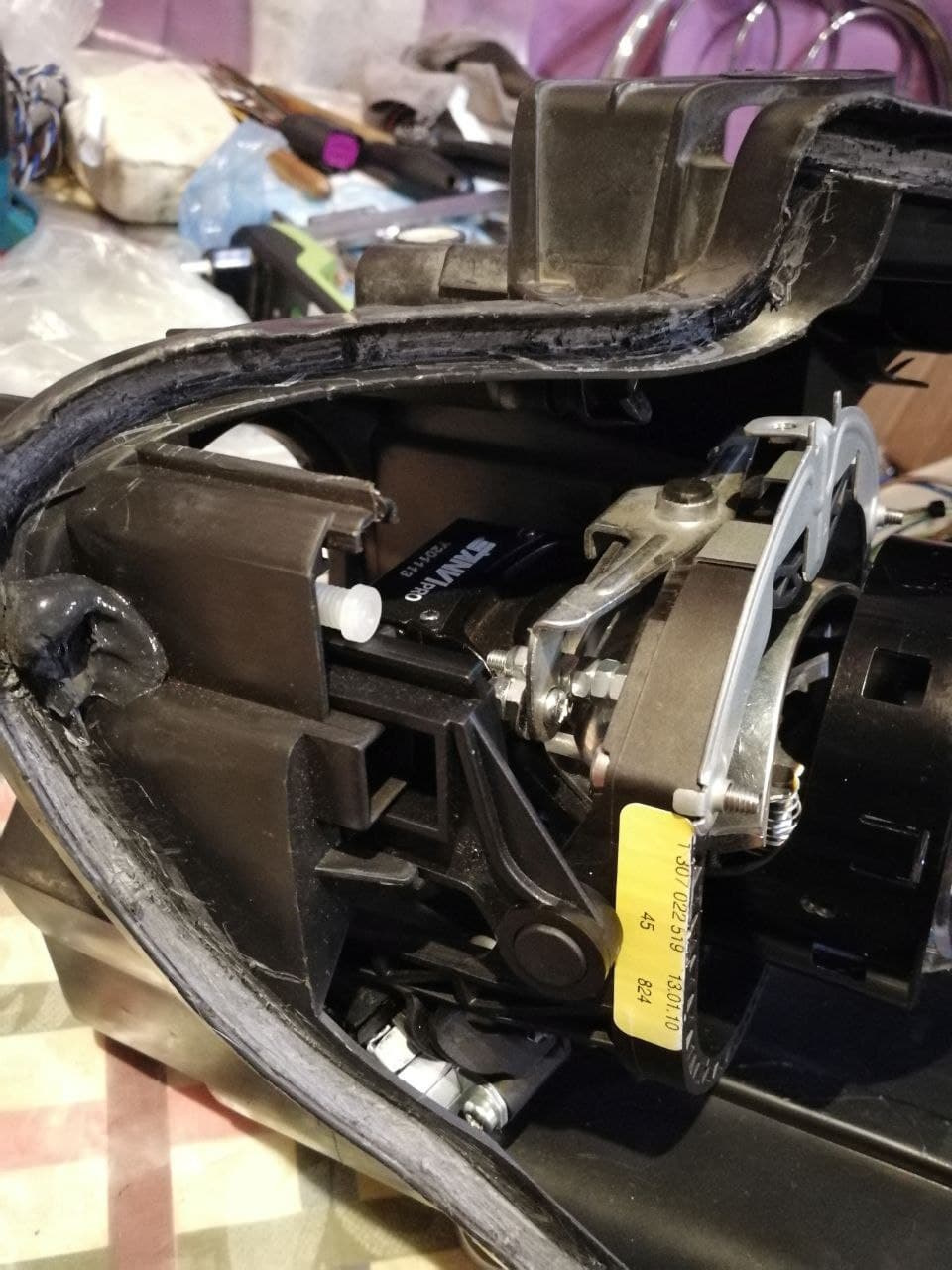 Установка билед линз в фары AFS — Volkswagen Touran (1G), 2 л, 2009 ...