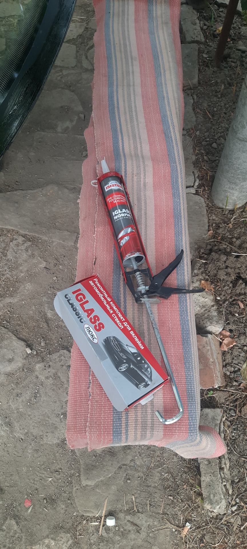 Замена лобового стекла — ГАЗ Соболь, 2,1 л, 2006 года | своими руками ...