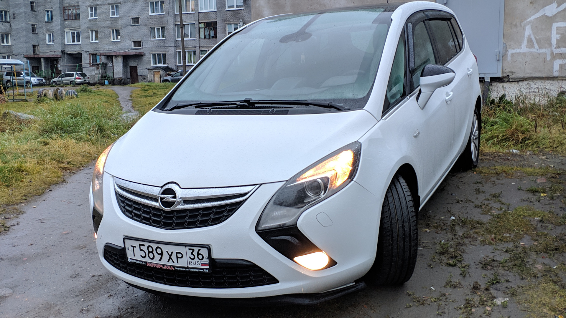 Opel Zafira Tourer 1.4 бензиновый 2014 | <БеЛаЯ ЗеФиРкА> на DRIVE2