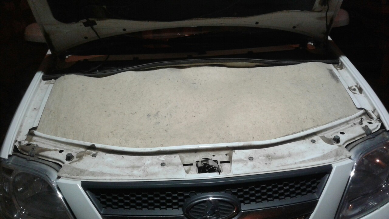 войлок 10 мм и автоодеяло. войлок на тойота королла 112 кузов. утеплитель капота cr-v rd1. горит ли войлок под капотом. ваз 2109 капот утеплённый.