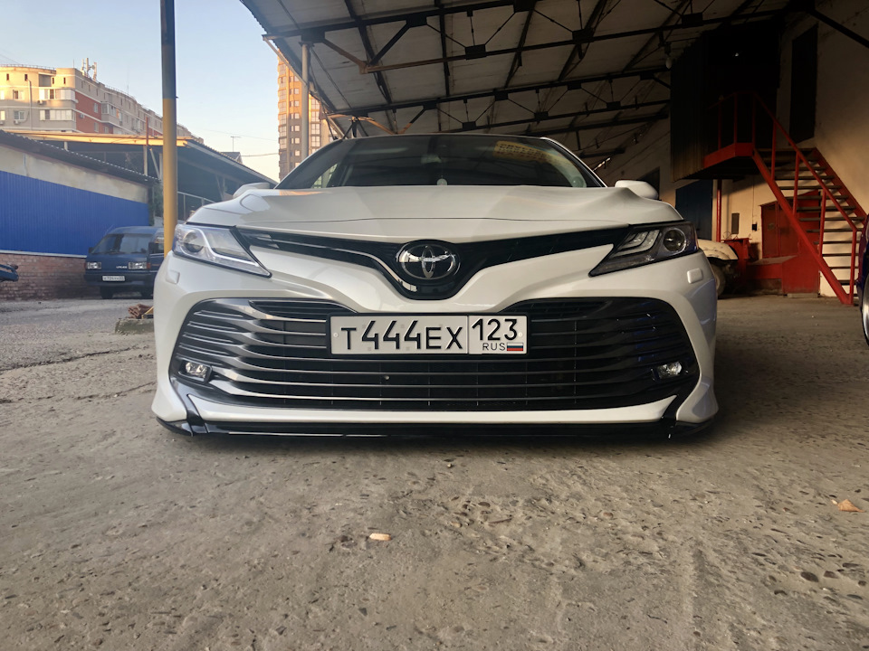 Форум камри 70. Toyota Camry 2020 обвес. Тойота Камри 70 3.5 в обвесе.