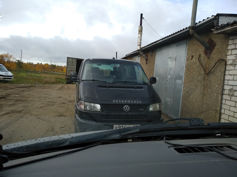 АХГшка, до сих пор на татарских номарах — Volkswagen Multivan (T4)