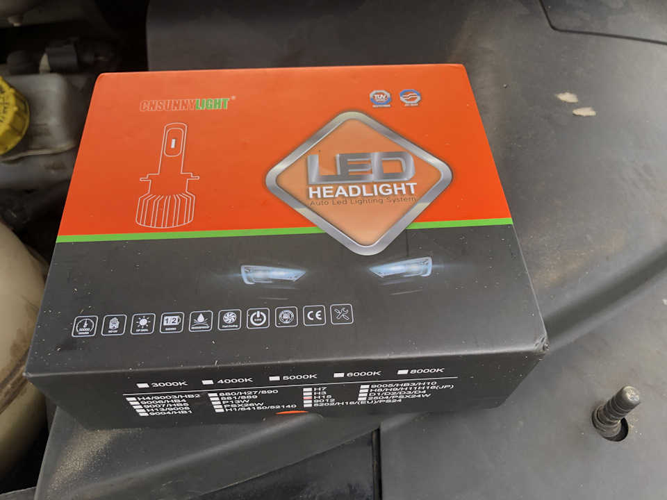 Замена ламп ходовых огней/дальнего света — Volkswagen Multivan (T5), 2 ...