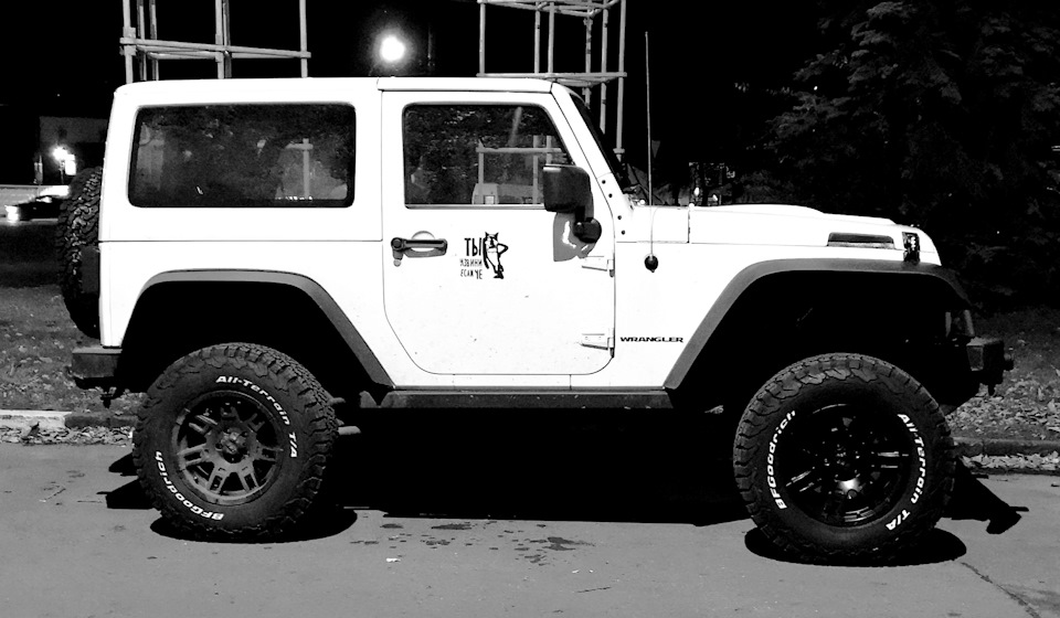 Маленькие колеса — Jeep Wrangler (JK), 3,6 л., 2012 года | тюнинг | DRIVE2