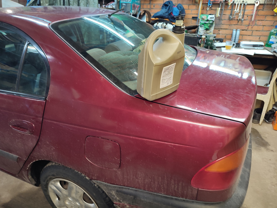 Фото в бортжурнале Toyota Avensis I