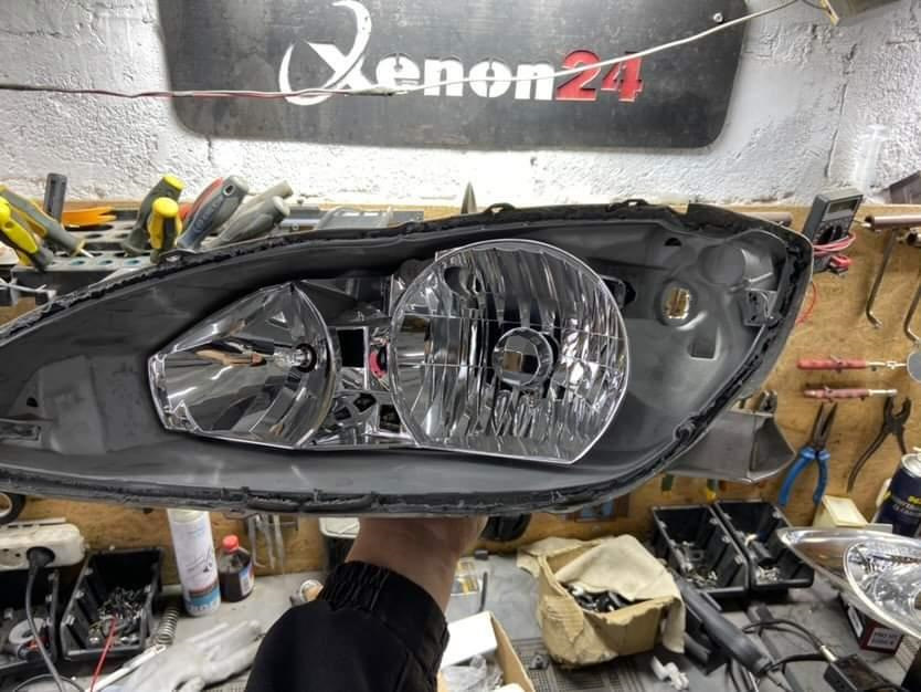 Билед линзы аузум. Aozoom a5+ 2. Мини линзы н4 aozoom. Установка линз aozoom. Bi led линзы aozoom a3+.