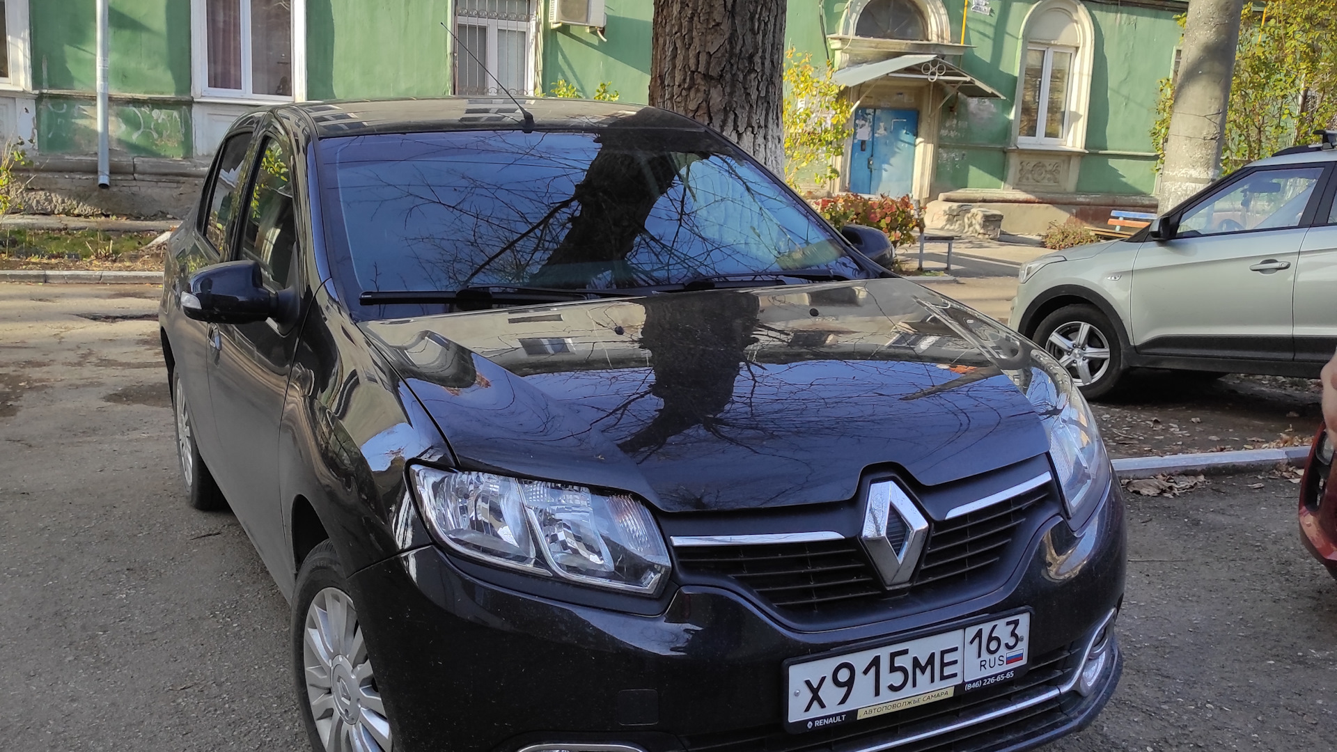 Renault Logan (2G) 1.6 бензиновый 2015 | 