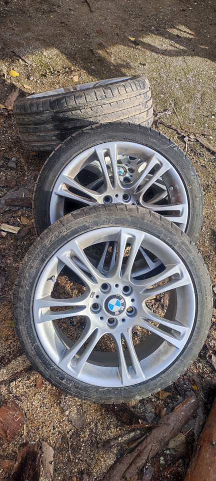 Шины летние 225/40 R18, литые диски Bmw 8Jx18 ET30 5x120 на BMW 3 ...