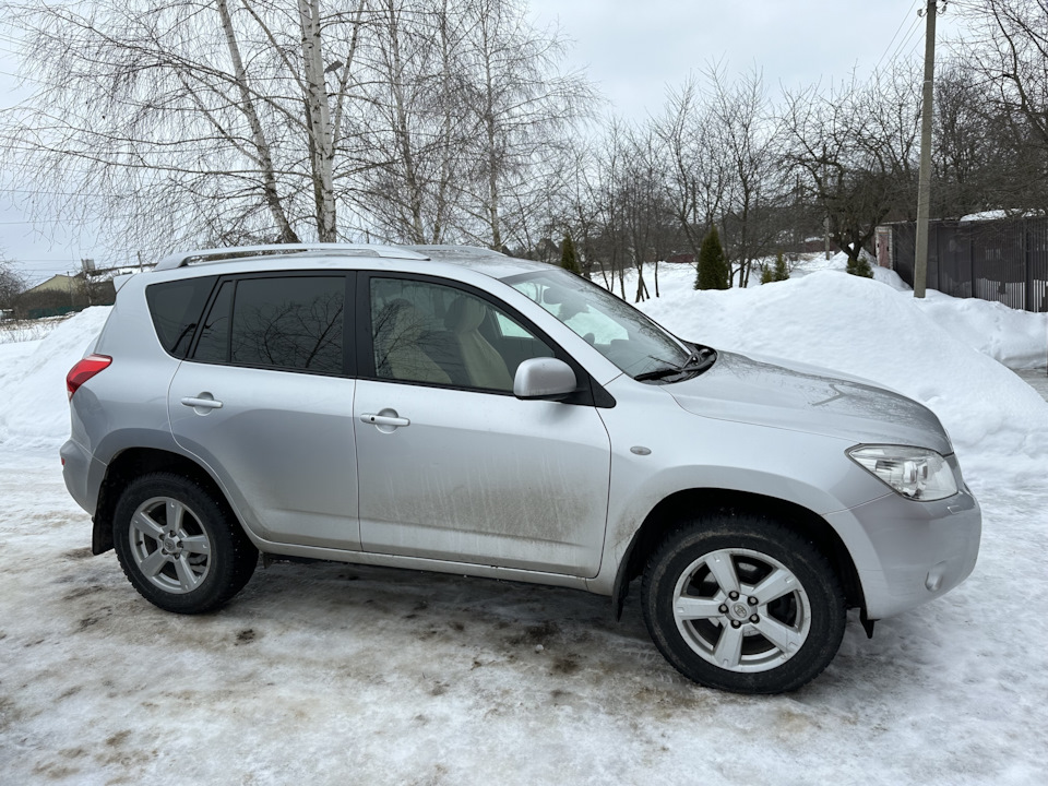 Продольные рейленги — Toyota RAV4 (III), 2 л, 2008 года | своими руками ...