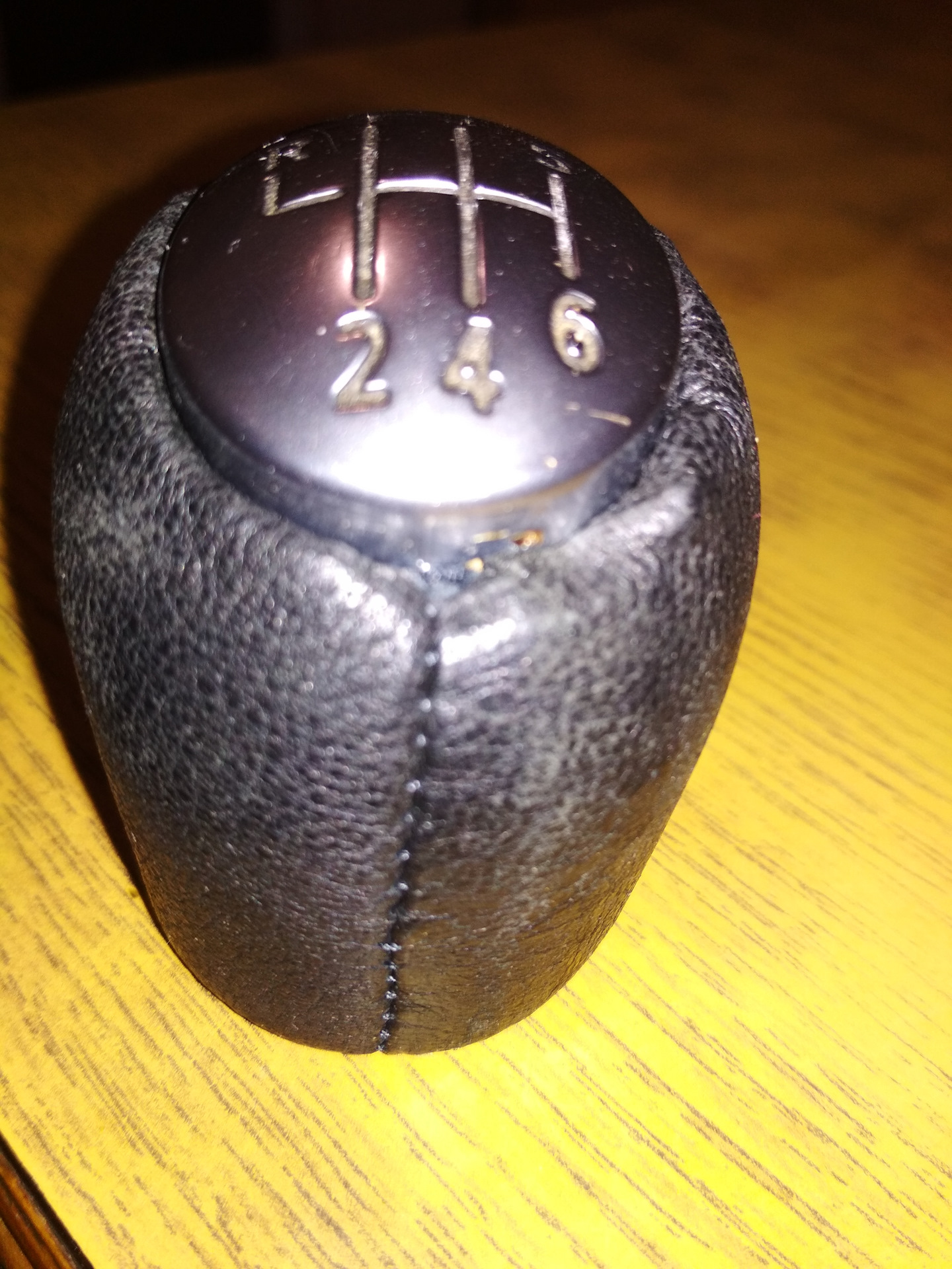 Наболдажник. Ручка кпп рено меган 3. 5. 3. 5.