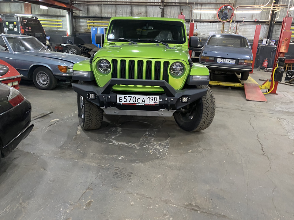 Rival Jeep