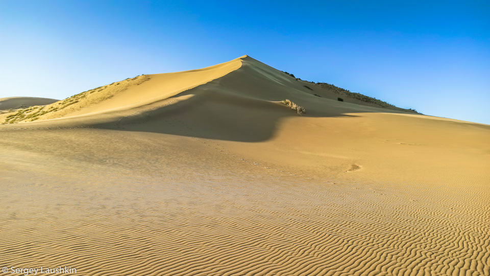 Где закапывали Саида из "Белого солнца пустыни"? Уникальная песчаная гора в  Стране Гор. — DRIVE2